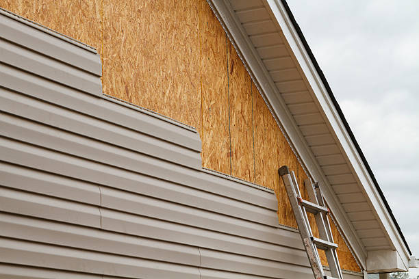 Professional Fiber Cement Siding technician working in Macedonia, OH